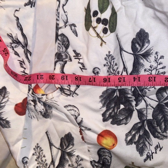 Hype Sweatshirt Size‎ Medium Regular Fit Floral Logo - Picture 4 of 9